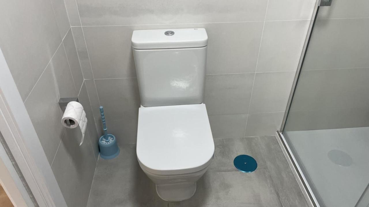 Piso De Lujo En Primera Linea De Playa Y Garaje Cádiz Exterior photo